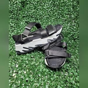 Zara women's sandals size 40